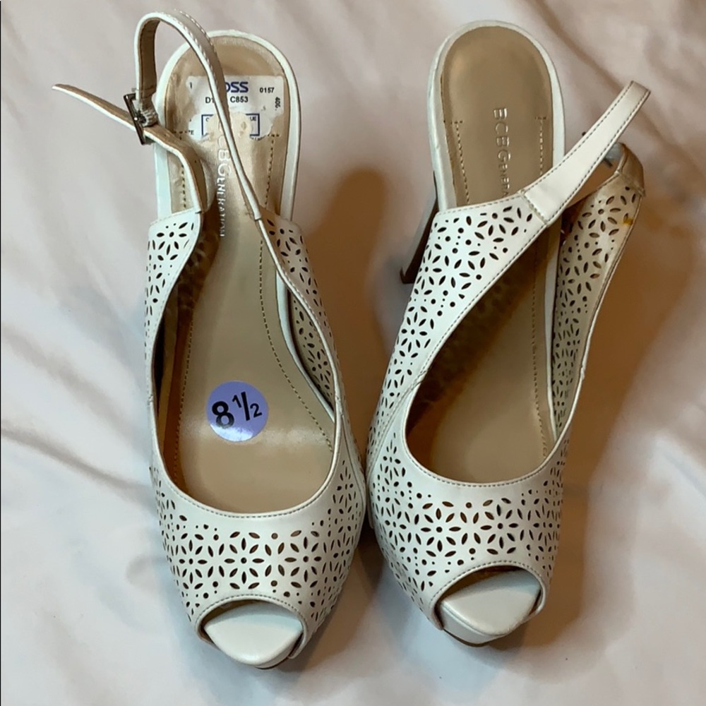 BCBG heels size 8